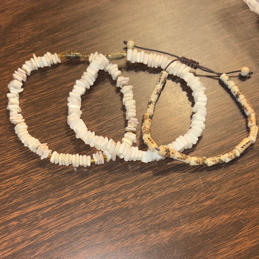 2 Natural Puka Shell Hawaiian Beads Bracelets